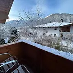 Bijou - W Balcony, Mountain & Garden Views *