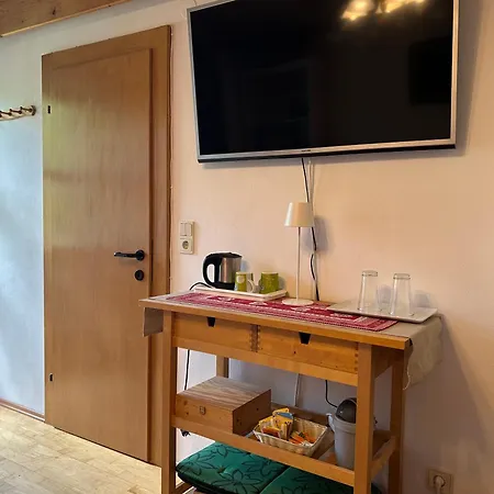 Bijou I - W Balcony, Mountain & Garden Views Alloggio in famiglia Mieders